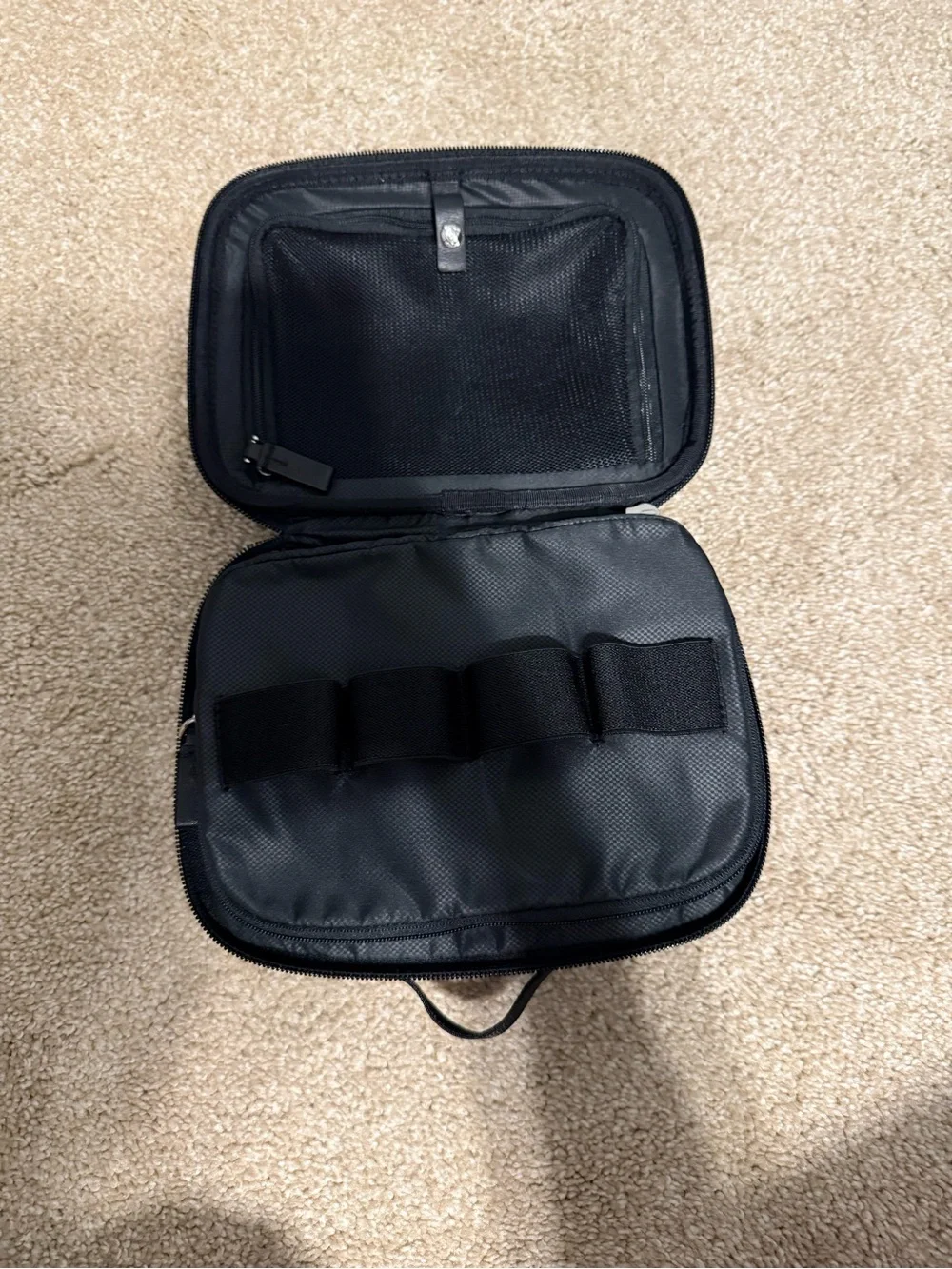 TUMI Charger and Cord Organiser